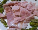 Foto del paso 2 de la receta: Ensalada con jamón, cherry, espárragos y papa