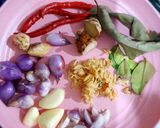Foto langkah ke 2 dari resep Sayur kuning labu,telor,tahu.