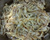 Foto langkah ke 4 dari resep Kwetiau Goreng Sederhana.