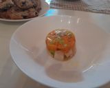 Une image de l'étape 9 de Terrines de poulet aux petits légumes en gelée.