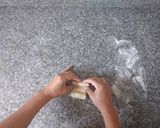Foto del paso 3 de la receta: Cuernitos de grasa