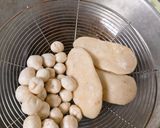 Foto langkah ke 7 dari resep Baso Aci Kuah Bening.