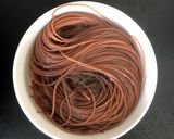 Hình bước làm 2 của món Mì lứt 🍝 xào kim chi 🥬