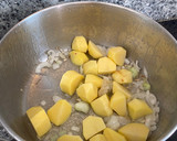 Foto del paso 1 de la receta: Crema de calabacín y patata