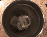 Foto del paso 2 de la receta: Café helado (fácil y sencillo)💜