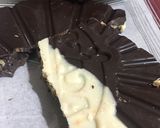 Foto del paso 3 de la receta: Torta de chocolate rellena de frutos secos