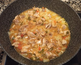 Foto del paso 1 de la receta: Fideos gordos con pollo y calamares