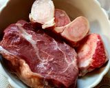 Pas rețetă Supă din carne și oase de vită cu găluște din griș 1 fotografie