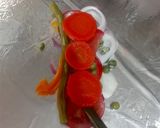 Foto del paso 9 de la receta: Cachamas en sus jugos con verduras y naranja acompañada de ceviche de mango en canastilla de plátano