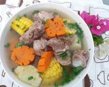 A picture of step 8 of Pork Rib Soup with Vegetables.