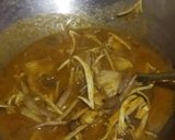 Foto langkah ke 4 dari resep Tumis pedas jamur barat.