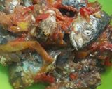 Foto langkah ke 6 dari resep Pindang Sambal Tomat Uennak.