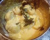 A picture of step 2 of Gobi pakode.