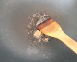 รูปขั้นตอนการทำที่ 2 ของ ไข่ขยี้มิโซะก้านฟักแม้ว #Zerowaste Miso Scrambled Chayote Stem