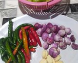 Foto langkah ke 1 dari resep Sambal Tumis Belimbing wuluh.