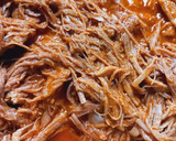 Foto del paso 3 de la receta: Bondiola Desmechada con Pimentón Ahumado  a la Cacerola - Pulled Pork