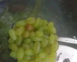 A picture of step 2 of GGM(green_grapes_moktail).