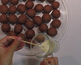 Foto del paso 4 de la receta: Momias cake-pop (3 ingredientes)