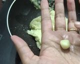 A picture of step 6 of Aamnarikel sondesh.