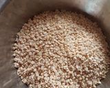 तिल गुलाब के रोल (Til gulab ke roll recipe in Hindi) रेसिपी चरण 1 फोटो
