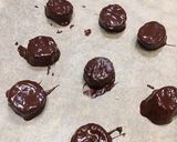 A picture of step 3 of Chocolate Coated Bananas.