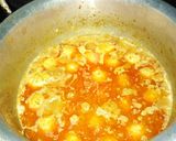 A picture of step 6 of Koftay ka salan.