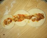 A picture of step 15 of Chicken Malai boti creamy floral pizza in pateela.