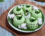 Foto langkah ke 6 dari resep Kue putu dengan cetakan.