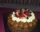 Foto del paso 1 de la receta: Brownie con dulce de leche, Chantilly, frutillas y arándanos