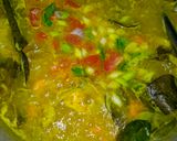 Foto langkah ke 7 dari resep Ayam Kampung Bumbu Kuning.