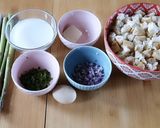 Foto del passaggio 1 della ricetta Canederli con asparagi