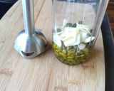 Une image de l'étape 1 de Pizza mortadelle, pesto de pistaches et burrata.