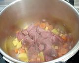 Foto del paso 2 de la receta: Estofado de ternera en olla rápida