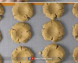 รูปขั้นตอนการทำที่ 13 ของ สูตรคุกกี้ ราสเบอรี่ ชีสเค้ก  Raspberry Cheesecake Cookies