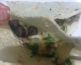 A picture of step 4 of Tawa Papar crispy chaat.