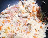 รูปขั้นตอนการทำที่ 4 ของ ข้าวผัดแหนม กุนเชียง มั่ว ๆ แต่อร่อย