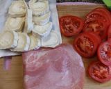 Foto del paso 2 de la receta Chuletas de cerdo a la napolitana con queso de  cabra