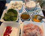 รูปขั้นตอนการทำที่ 1 ของ แกงเขียวหวานไก่ ลูกชิ้นปลา