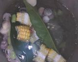 Foto langkah ke 2 dari resep Sayur asem labu kacang panjang jagung manis.