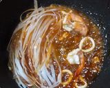 A picture of step 3 of Pad Thai with Mixed Proteins.