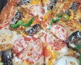 صورة لخطوة 2 من وصفة بيتزا بالجبنة🍕بيتزا بالخضار