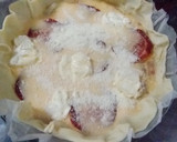 Foto del paso 2 de la receta: Tarta de cebolletas con lomo ahumado y queso mascarpone