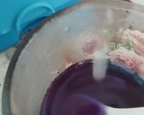 Foto langkah ke 4 dari resep Teh telang lemon.