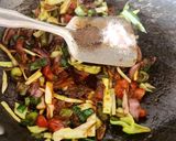 A picture of step 4 of Leftover Roti Noodles.