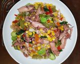 Foto langkah ke 4 dari resep Tumis Cumi Asin + Jagung Manis + Petai.