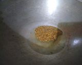 A picture of step 2 of Bathua saag in lunch frame.