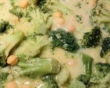 Foto del paso 5 de la receta Brócoli al curry con garbanzos y leche de avena
