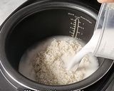 Foto langkah ke 1 dari resep Lemper Ayam (Versi Rice Cooker).