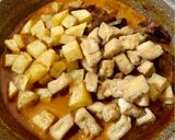 Foto langkah ke 4 dari resep Sambal Goreng Tahu dan Kentang.