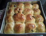 Foto langkah ke 5 dari resep Roti Kismis Manis.